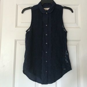 Hollister sleeveless blouse