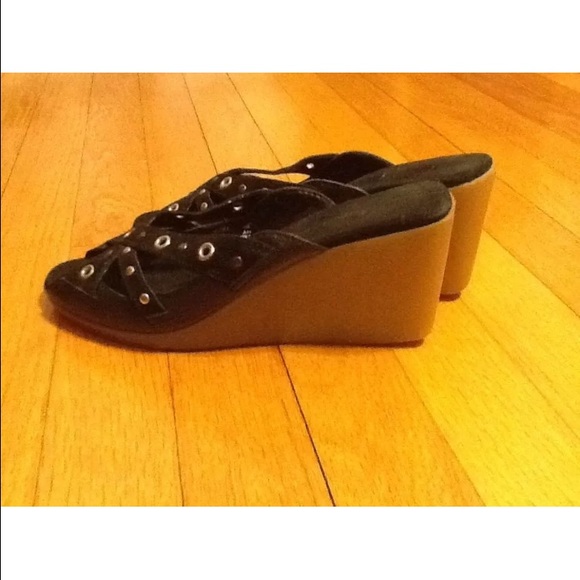 Calvin Klein black studded sandal with tan wedge - Picture 2 of 3