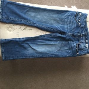 Miss Me size 30 Capris
