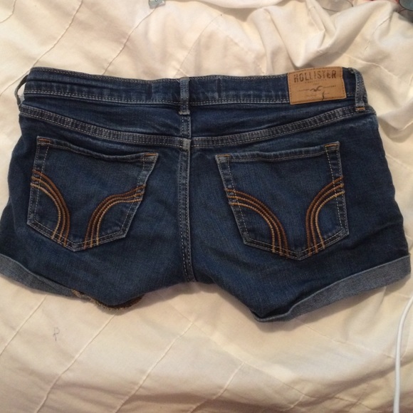 Hollister Shorts - Picture 2 of 2