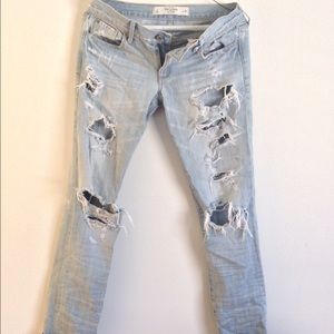 ••DISTRESSED JEANS ON SALE••