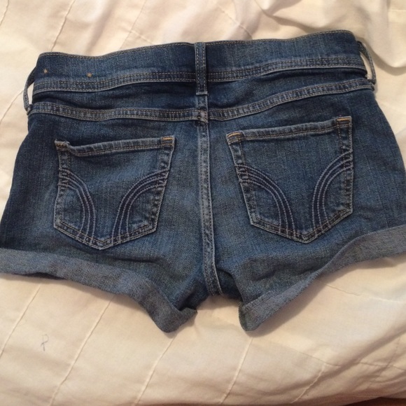 Hollister Shorts - Picture 2 of 2