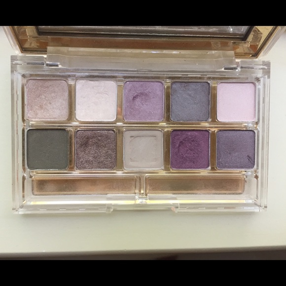 Estée Lauder eyeshadow pallet - Picture 1 of 3