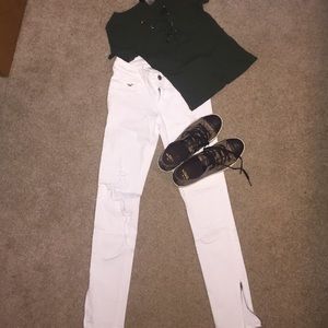 White Hollister Distressed Skinny Jeans Size 00