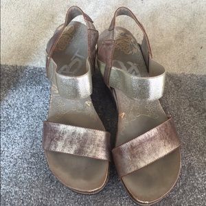 Gold OTBT Bushnell Wedges