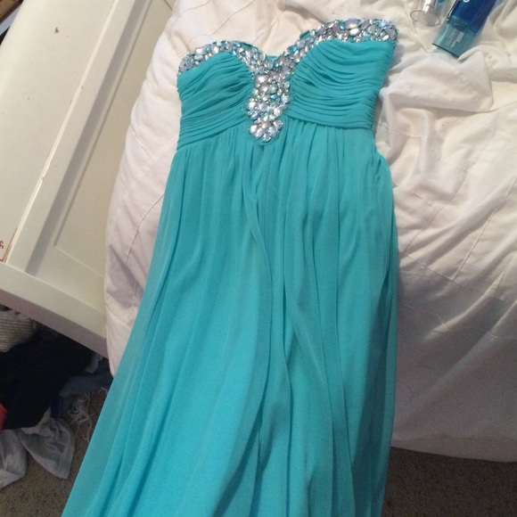 Dress from Dillards - Picture 1 of 1