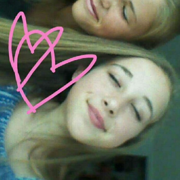 Meet your Posher, Abbey