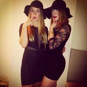 Black flexible rim hat