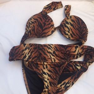 Victoria's secret bikini set