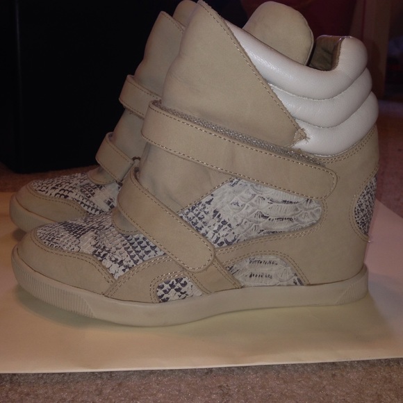 Mia Limited Edition faux snakeskin sneaker wedges