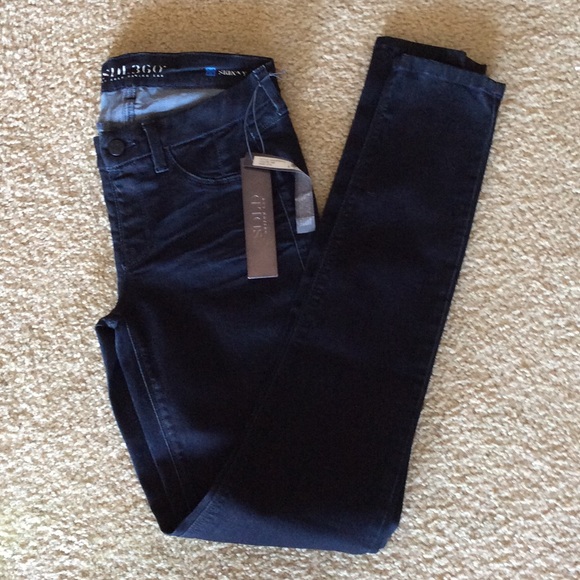 NWT $152 SDL 360 Stretch Skinny Jeans Size 27