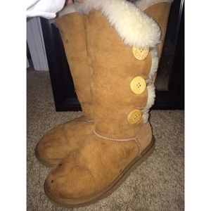 Tall Bailey button uggs