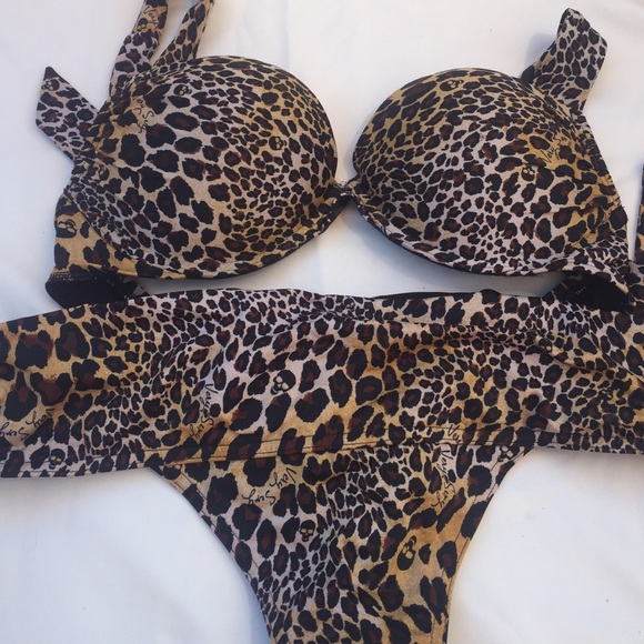 Victoria's secret bikini set