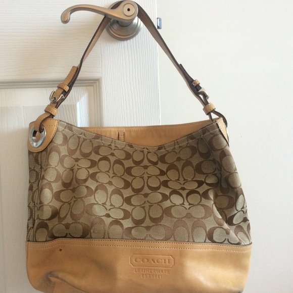 Coach Handbags - Coach handbag