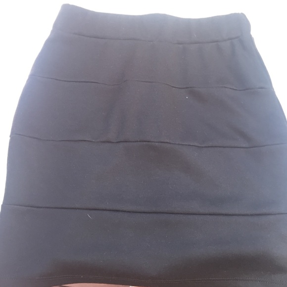 Bloomingdale's pencil skirt