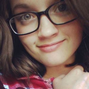 Meet your Posher, Carly