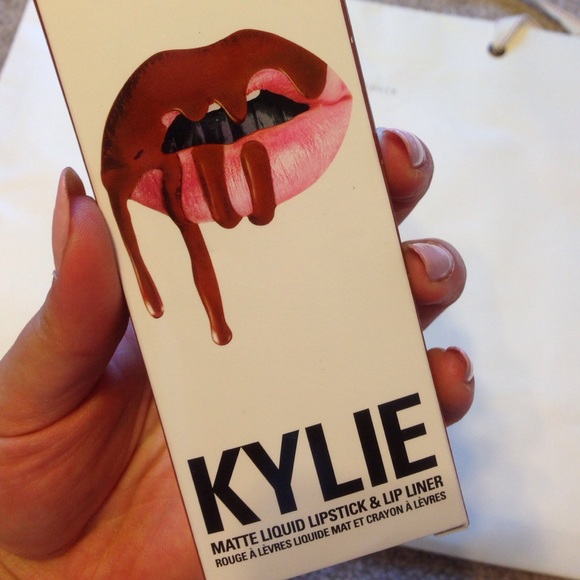DOLCE K Kylie Cosmetics Kylie Lipkit