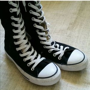 Converse Shoes - Like New Converse Boots Black Canvas Hi Tops Converse Shoes - Like New Converse Boots Black Canvas Hi Tops