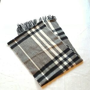 Burberry cashmere Scarf