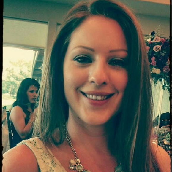 Meet your Posher, Tara