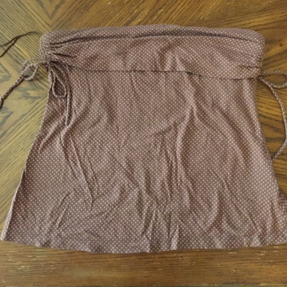 Sleeveless top, brown with pink polka dots