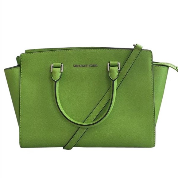 Michael Kors Selma Large satchel handbag .