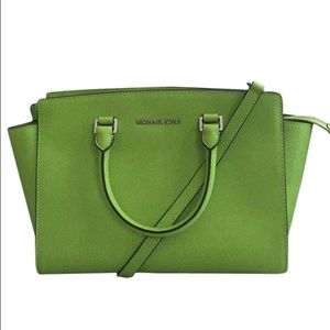Michael Kors Selma Large satchel handbag .