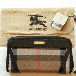 Burberry zip wallet