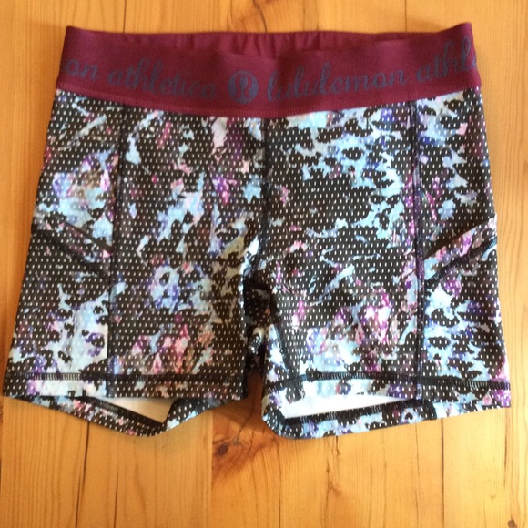 Floral Tranquil Blue Lululemon What the Sport II