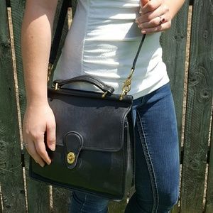 *Vintage Coach Black Leather Classic Willis Bag