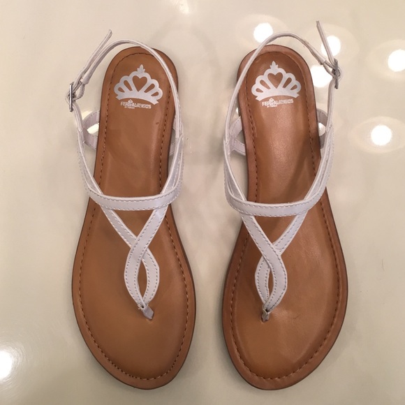 Fergalicious white sandals - Picture 2 of 3