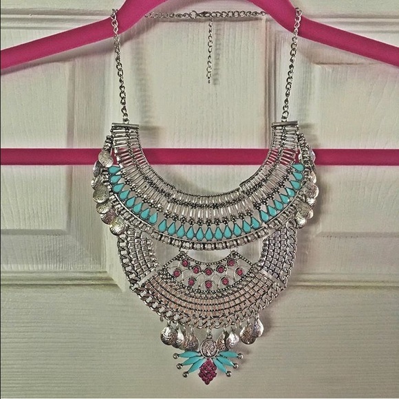 statement necklace - Picture 1 of 2
