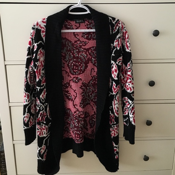 Knitted cardigan