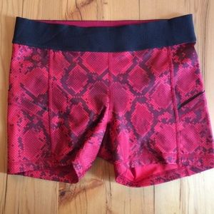 Ziggy Snake Red lululemon What the Sport II