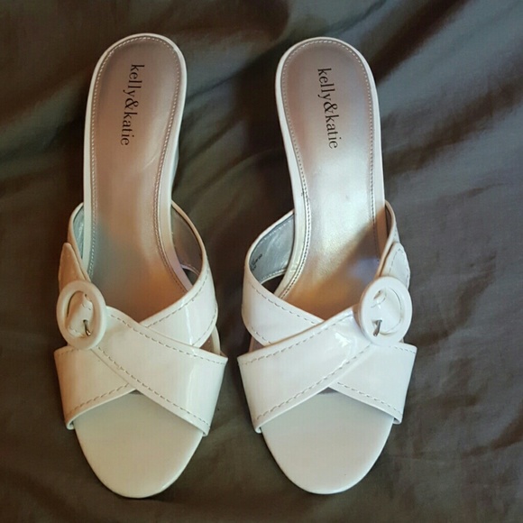 White wedge heals