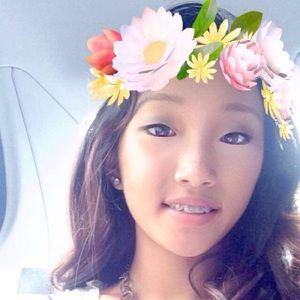 Meet your Posher, Leah