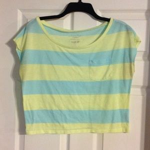 Striped crop top with pocket