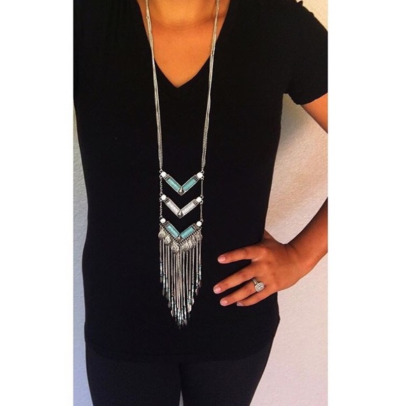 statement necklace - Picture 2 of 2