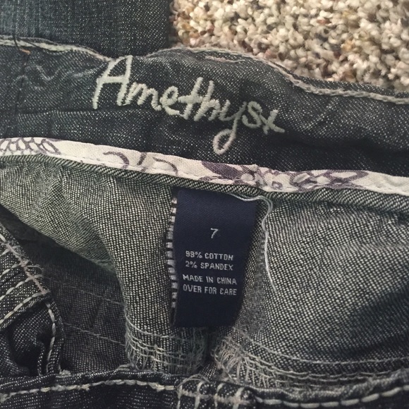 Capris - Picture 3 of 3