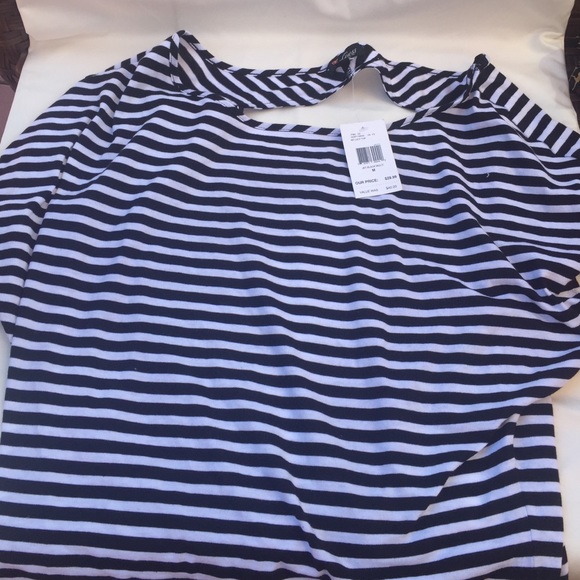 Guess tshirt