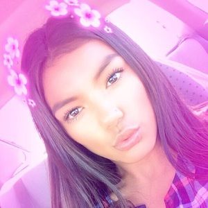 Meet your Posher, Antonia