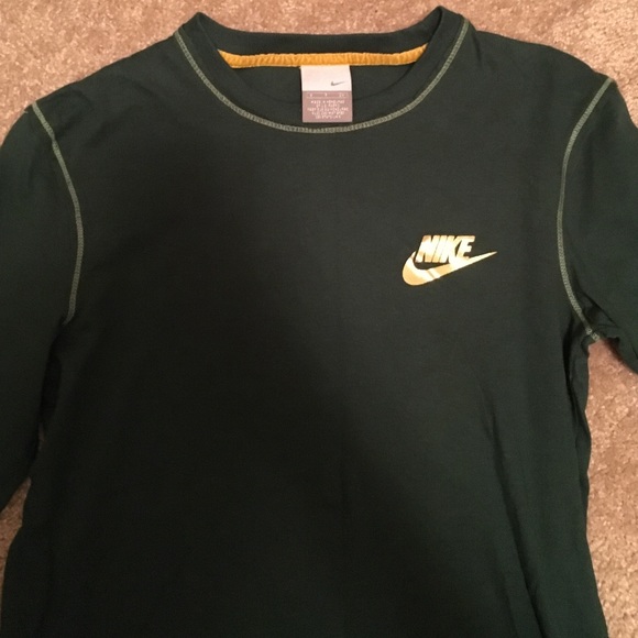 Nike long sleeve shirt. Small