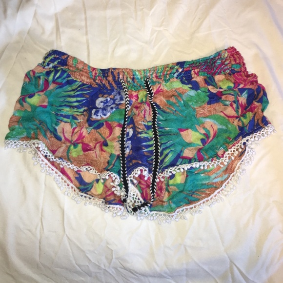 Ripcurl Girls Shorts with  Hawaiian Print