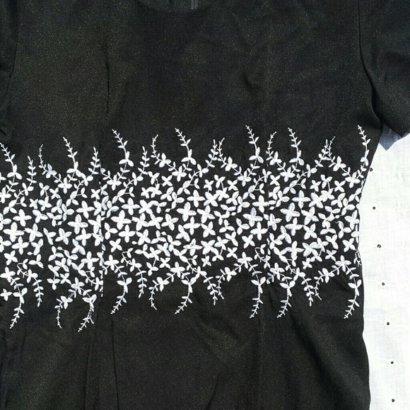 COLUMN DRESS WITH EMBROIDERY - Picture 4 of 7