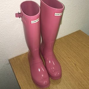 Pink hunter boots