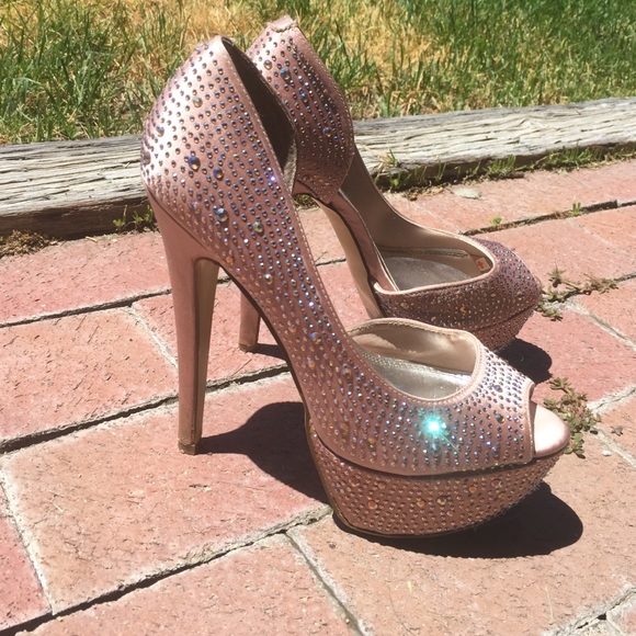 Bakers nude sparkly heels - worn twice! W/nonskid