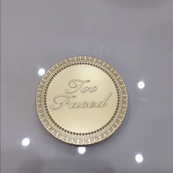 Too Faced Soleil Matte Bronzer