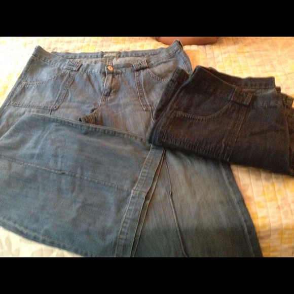 Set of 2 Old Navy Diva Jeans