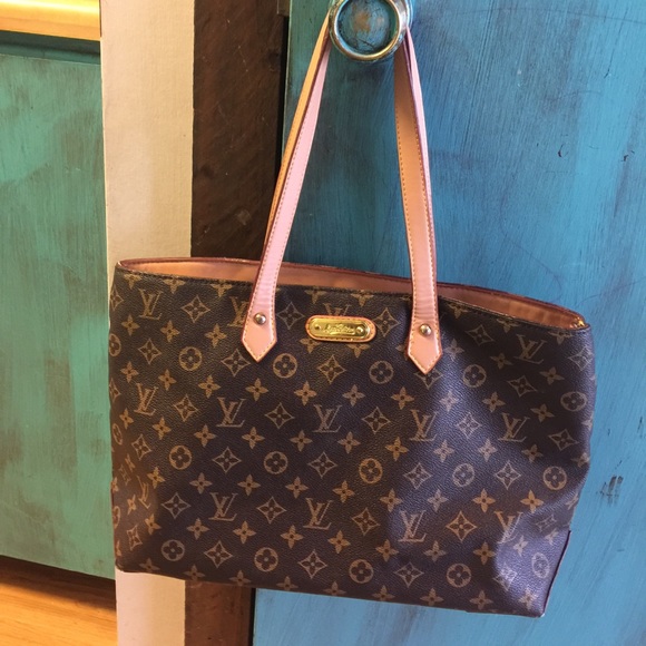 Louis Vuitton purse/tote.