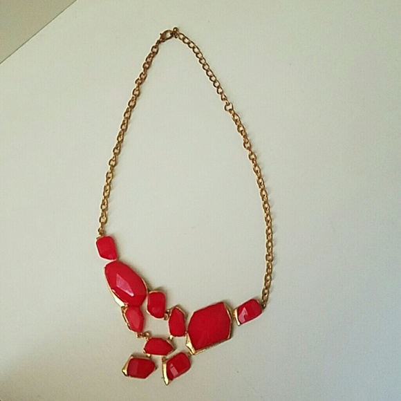 Colorful short necklace